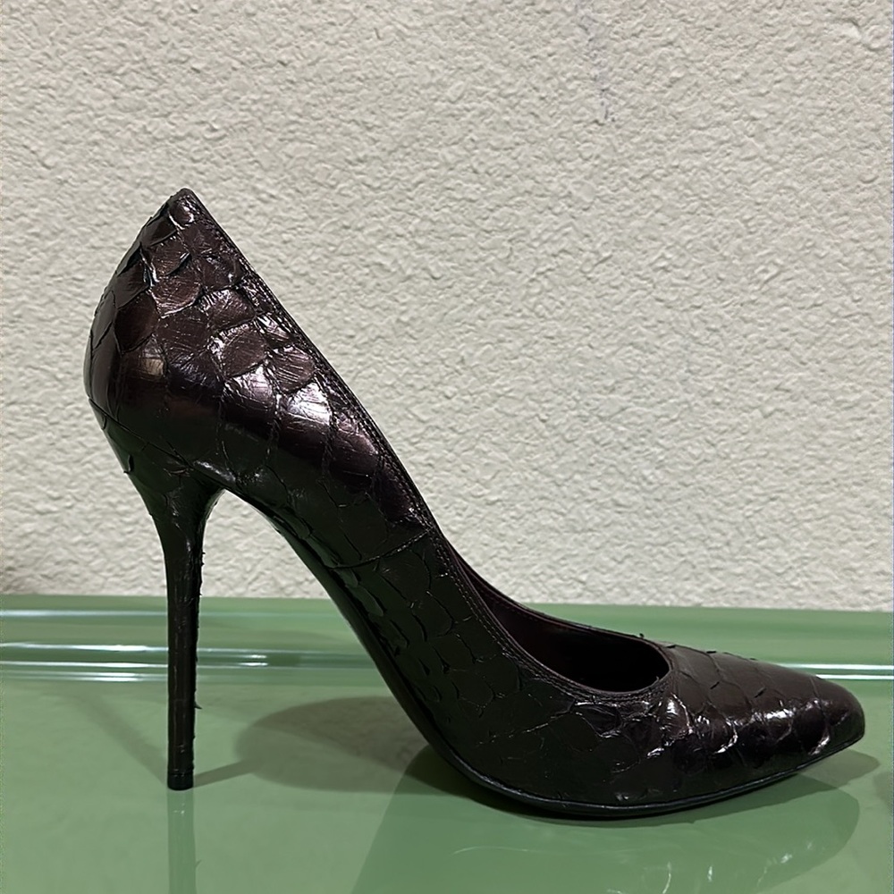 Gucci Heels - Picture 5 of 12